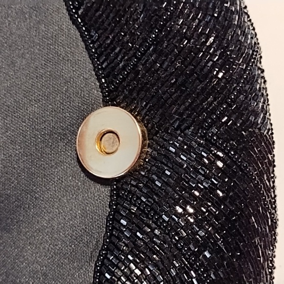 Black Beaded Clutch - Picture 4 of 9